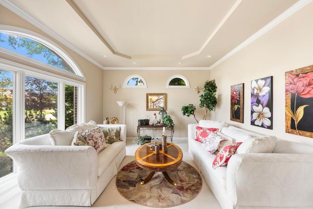 7412 Forest Ridge Drive, Schererville, IN 46375