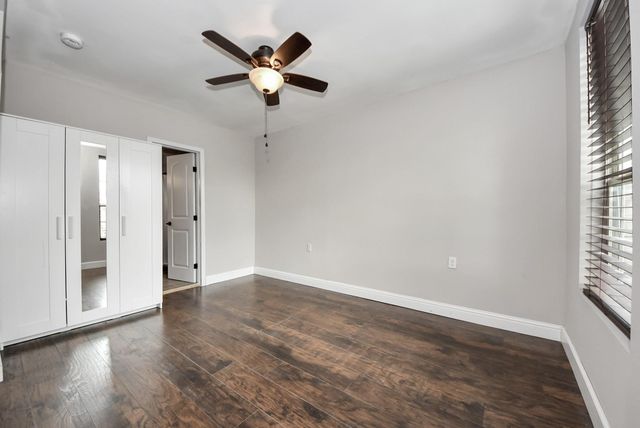 215 E Saint Charles Drive, Crosby, TX 77532