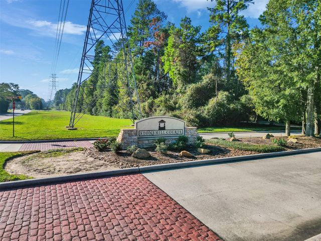 83 Scarlet Woods Court 83, The Woodlands, TX 77380