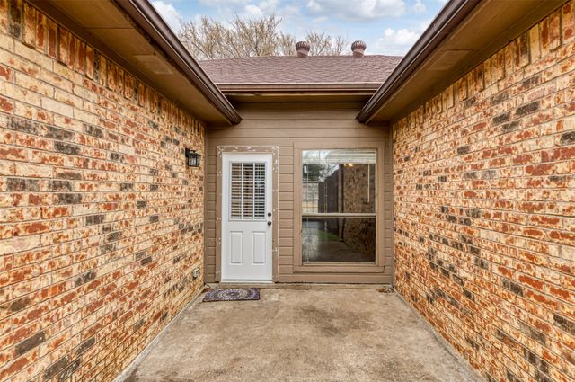 5205 Wood Creek Lane, Garland, TX 75044
