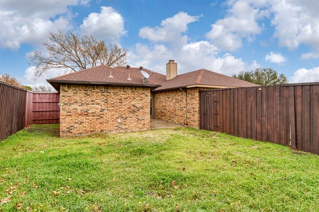 5205 Wood Creek Lane, Garland, TX 75044