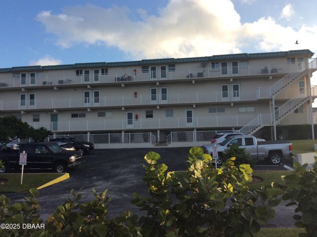 4849 Saxon Dr Apt C102, New Smyrna Beach, FL 32169