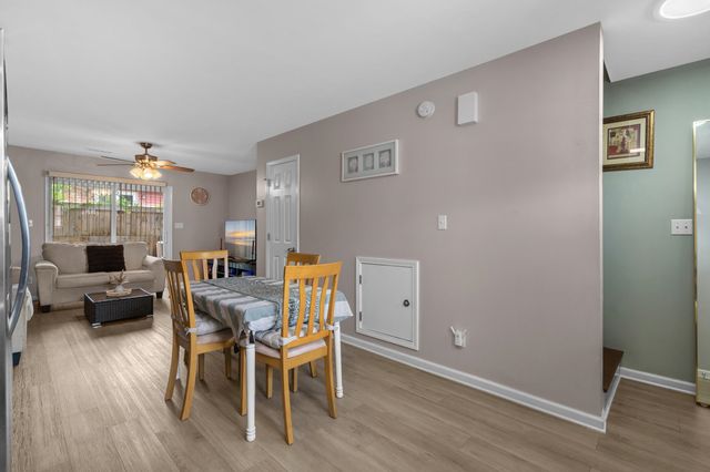 506 62nd Ave N Apt 5, Myrtle Beach, SC 29572