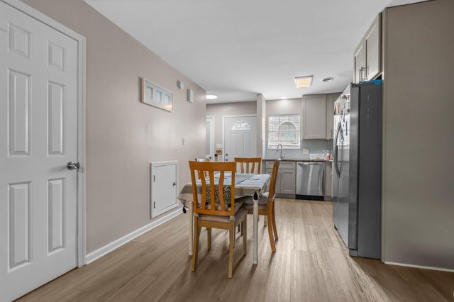 506 62nd Ave N Apt 5, Myrtle Beach, SC 29572