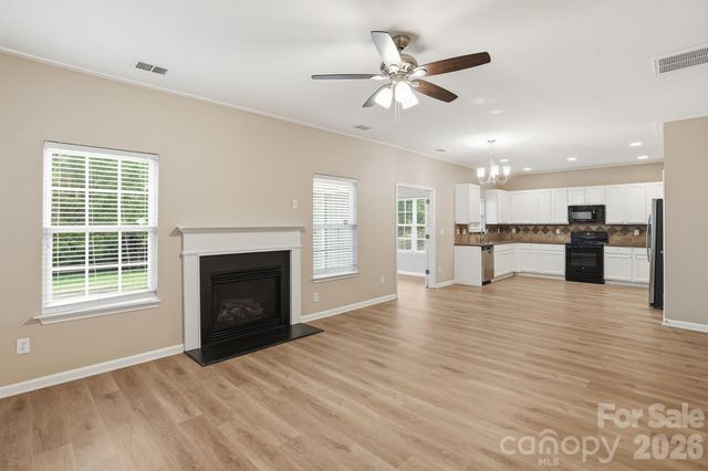6427 Hermsley Road, Charlotte, NC 28278