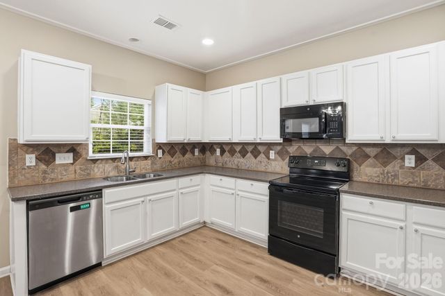 6427 Hermsley Road, Charlotte, NC 28278