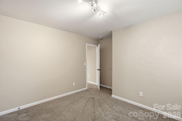 6427 Hermsley Road, Charlotte, NC 28278