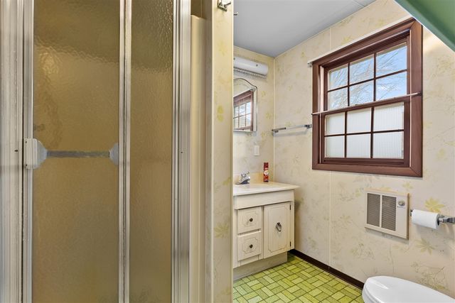 5844 S Scottdale Road, Berrien Springs, MI 49103