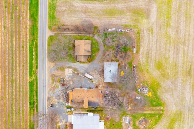 5844 S Scottdale Road, Berrien Springs, MI 49103