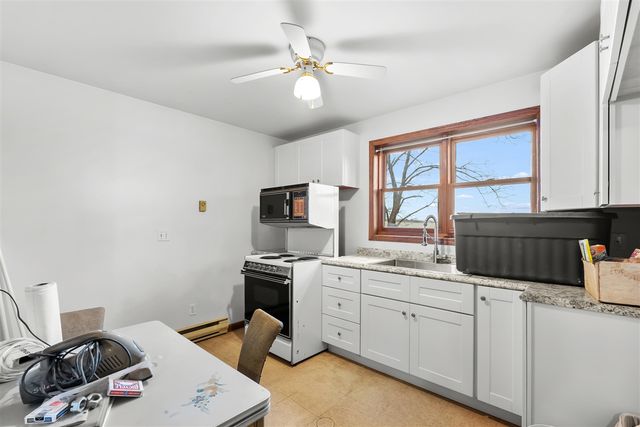 5844 S Scottdale Road, Berrien Springs, MI 49103