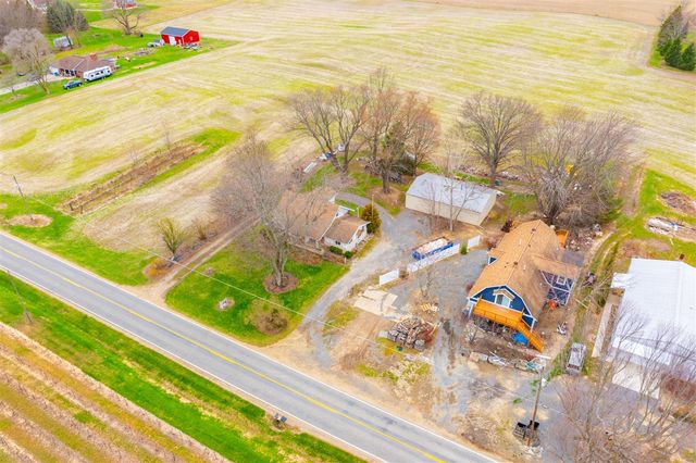 5844 S Scottdale Road, Berrien Springs, MI 49103