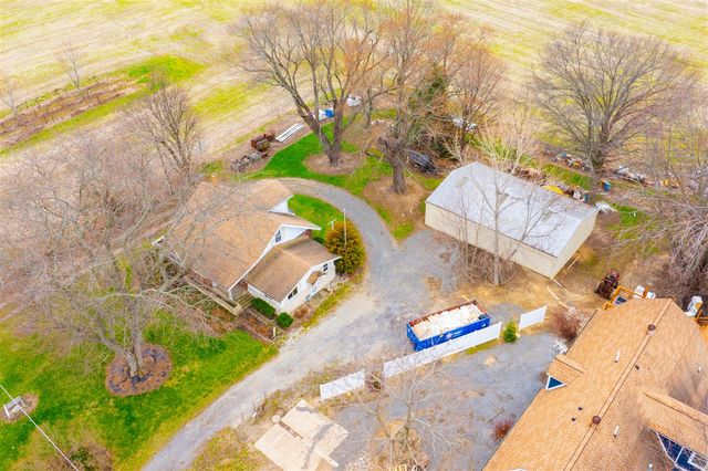 5844 S Scottdale Road, Berrien Springs, MI 49103