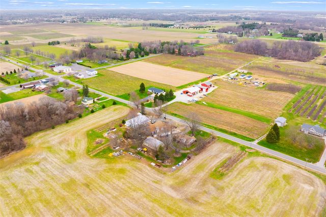 5844 S Scottdale Road, Berrien Springs, MI 49103