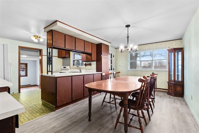 5844 S Scottdale Road, Berrien Springs, MI 49103