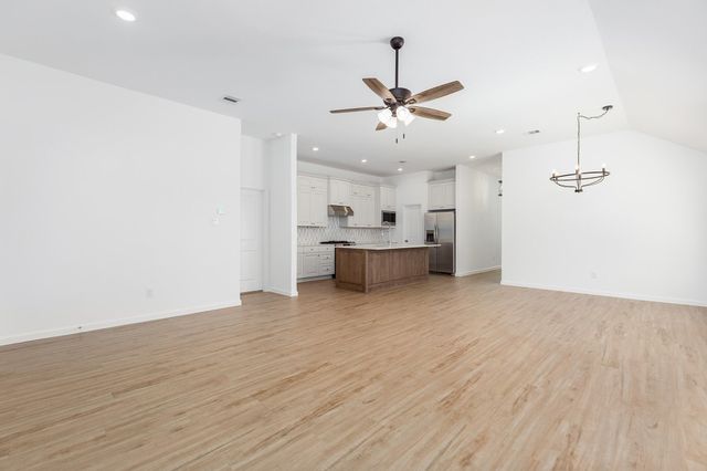 28819 Mount Bonnell Drive, New Caney, TX 77357