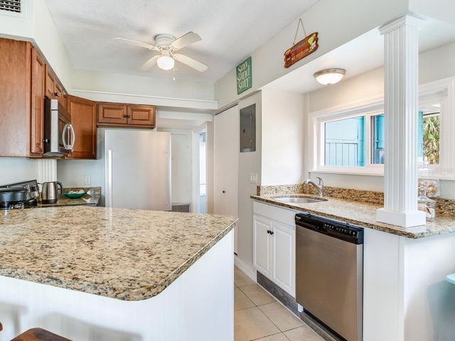 120 93RD AVENUE, Treasure Island, FL 33706