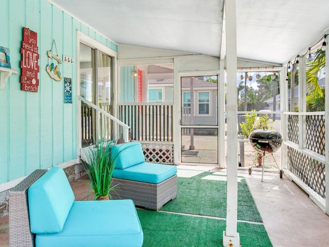 120 93RD AVENUE, Treasure Island, FL 33706