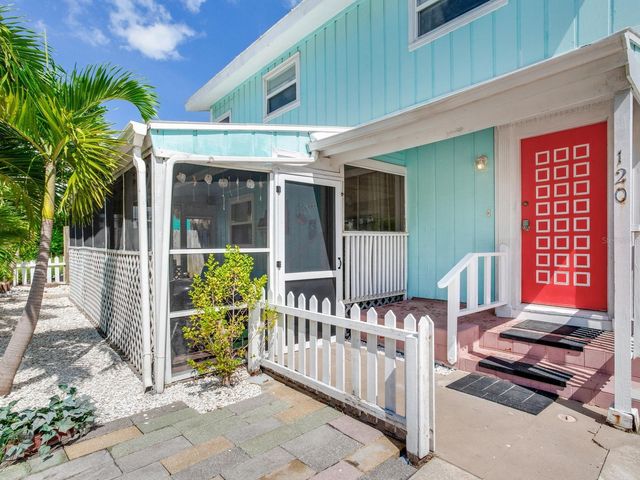 120 93RD AVENUE, Treasure Island, FL 33706