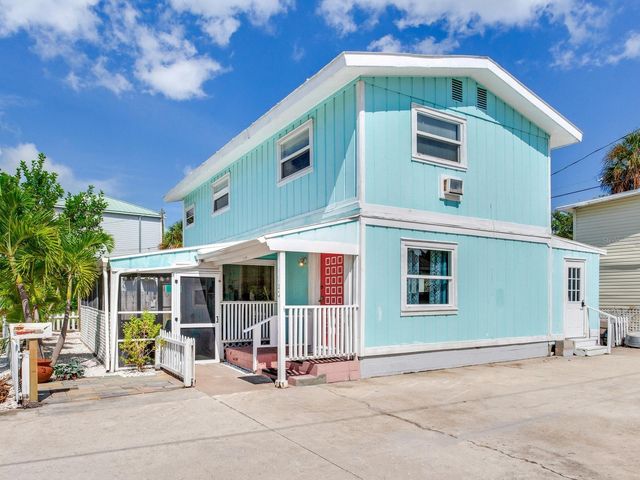 120 93RD AVENUE, Treasure Island, FL 33706