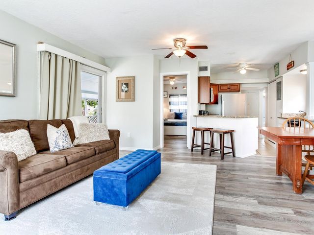 120 93RD AVENUE, Treasure Island, FL 33706