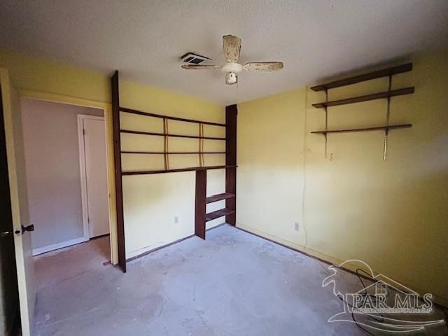 4960 La Ventana Ct, Pensacola, FL 32526