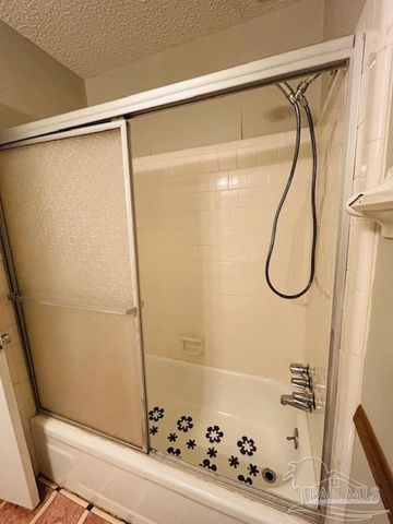 4960 La Ventana Ct, Pensacola, FL 32526