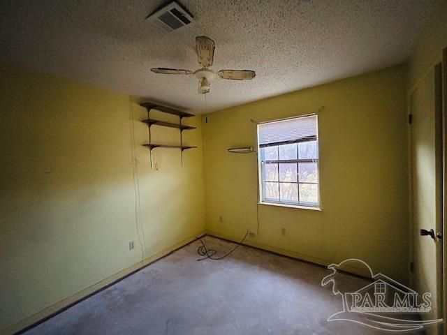 4960 La Ventana Ct, Pensacola, FL 32526