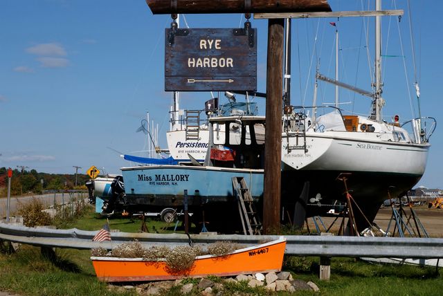 18 Kasnet Drive, Rye, NH 03870