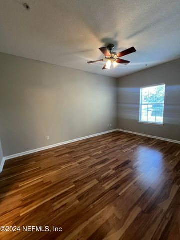 2200 MARSH HAWK Lane 604, Fleming Island, FL 32003
