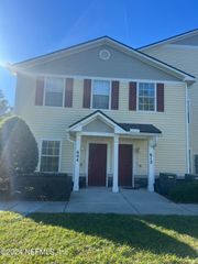 2200 MARSH HAWK Lane 604, Fleming Island, FL 32003