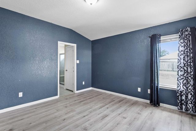 1524 Wedgewood CV, Lockhart, TX 78644