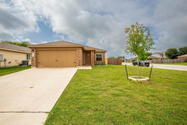 1524 Wedgewood CV, Lockhart, TX 78644