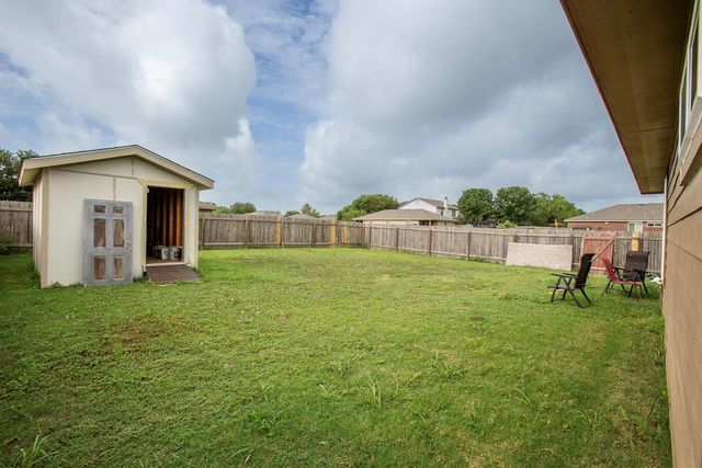1524 Wedgewood CV, Lockhart, TX 78644