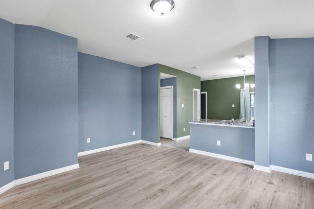 1524 Wedgewood CV, Lockhart, TX 78644