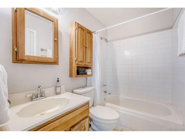 2159 S Kittredge Way, Aurora, CO 80013