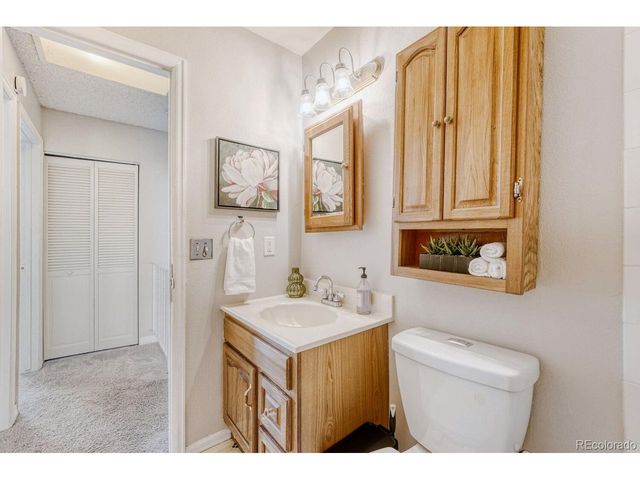 2159 S Kittredge Way, Aurora, CO 80013