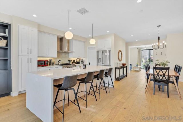 523 S MYERS ST, Oceanside, CA 92054