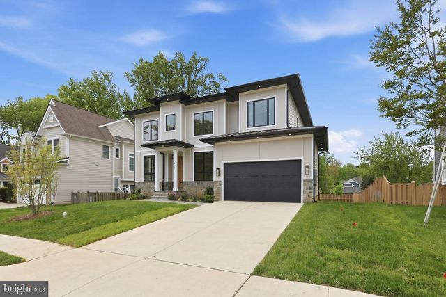 901 MEADOW LN SW, Vienna, VA 22180