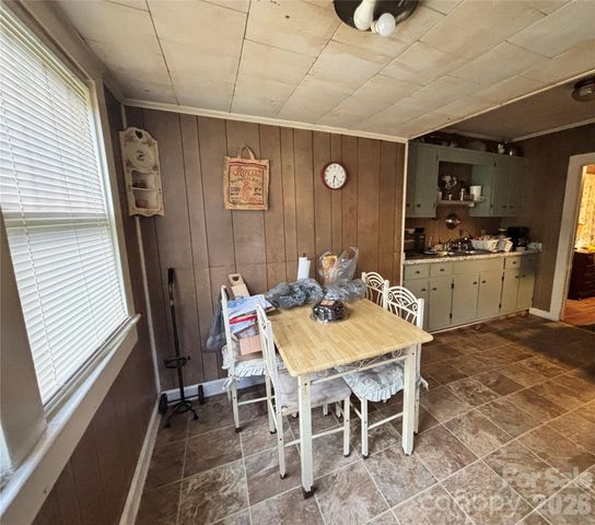 1102 Regal Place NW, Lenoir, NC 28645