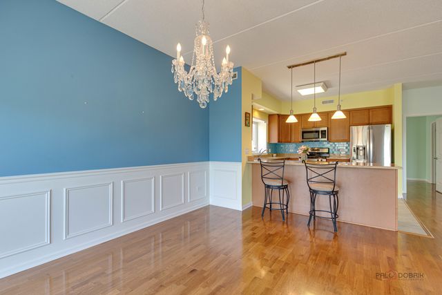 799 Graceland Avenue 402A, Des Plaines, IL 60016
