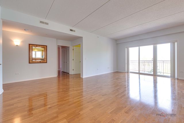 799 Graceland Avenue 402A, Des Plaines, IL 60016