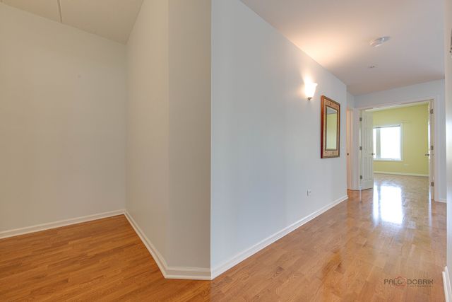 799 Graceland Avenue 402A, Des Plaines, IL 60016