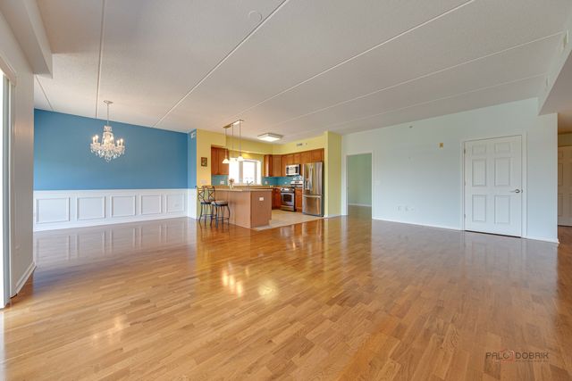 799 Graceland Avenue 402A, Des Plaines, IL 60016