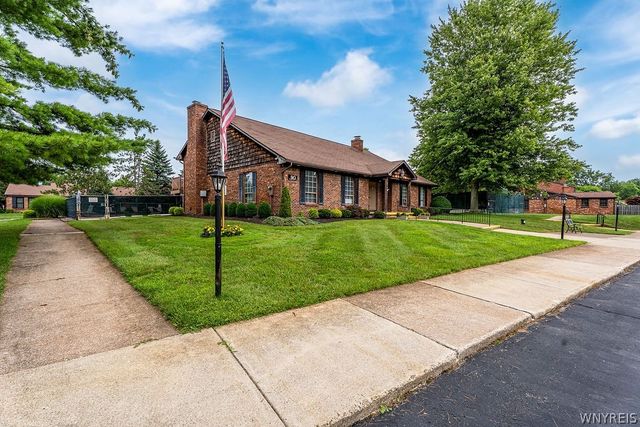 255 Wedgewood Drive, Amherst, NY 14221