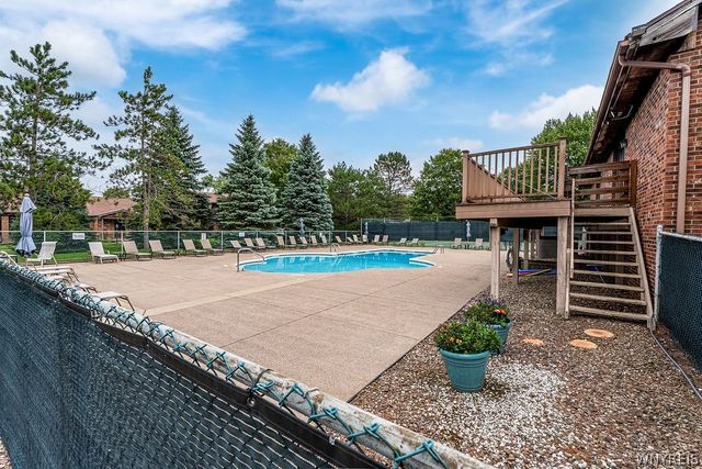 255 Wedgewood Drive, Amherst, NY 14221