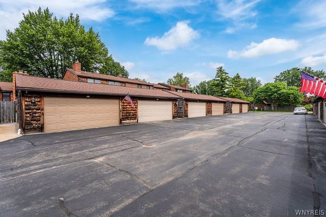 255 Wedgewood Drive, Amherst, NY 14221