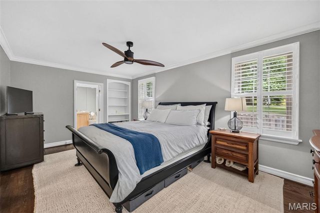 27 Ellsworth Lane, Ladue, MO 63124