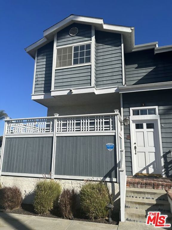 100 S Catalina Avenue A, Redondo Beach, CA 90277