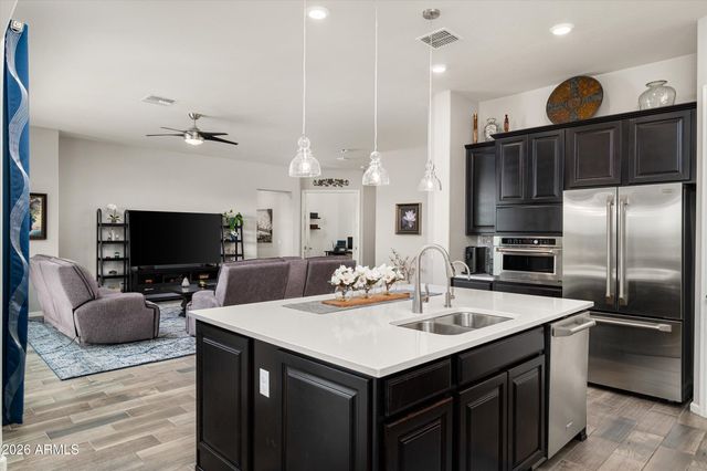 6406 W COPPER SPRINGS Road, Phoenix, AZ 85083