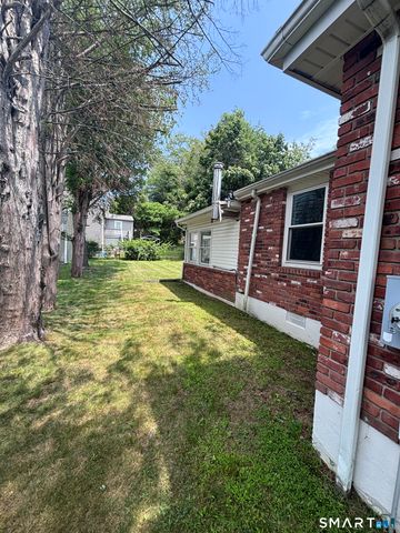 3674 Park Avenue, Bridgeport, CT 06604